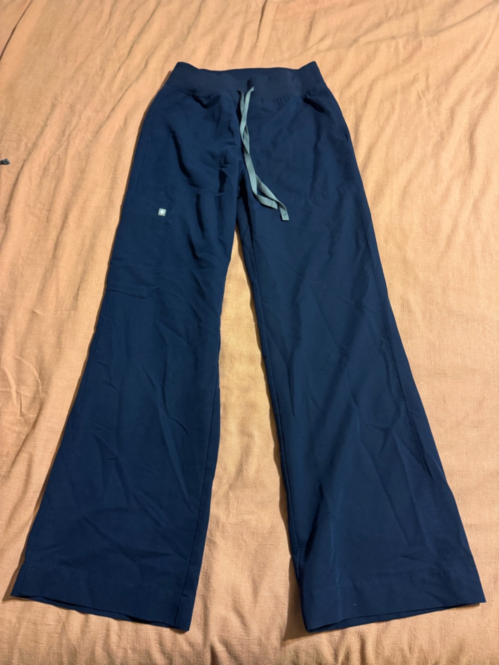 FIGS Women’s Isabelle Wide Leg Scrub Pants Navy Blue